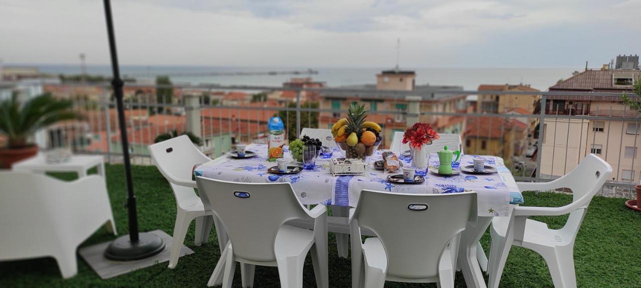 La Terrazza Apartment Falconara Marittima Exterior photo
